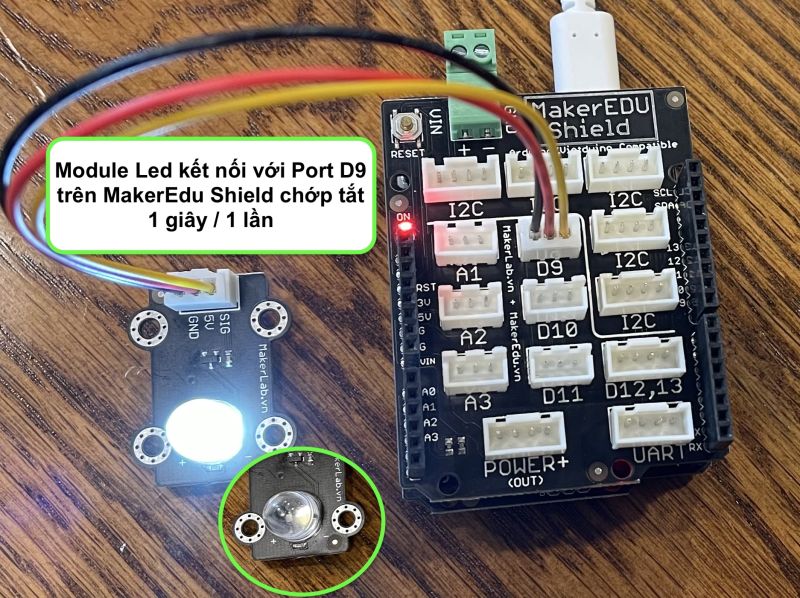 File:Module Led kết nối với Port D9 trên MakerEdu Shield.jpg