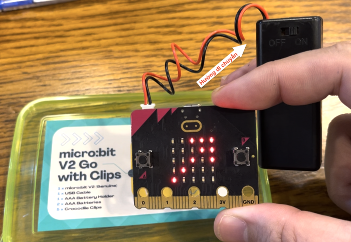Micro:bit Accelerometer Example